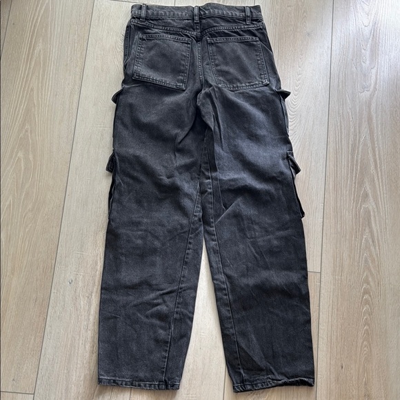 Zara women’s Black Cargo Pants - Picture 4 of 4